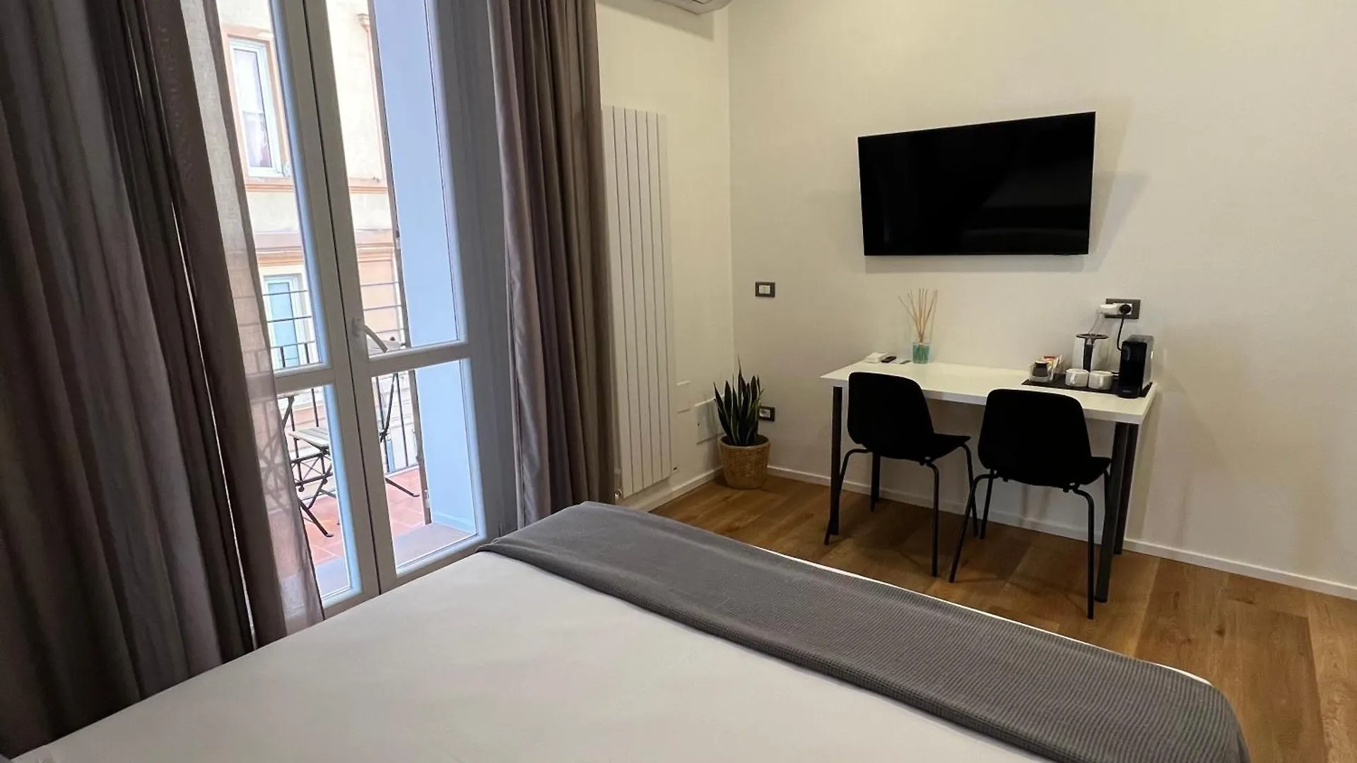 Affittacamere Sunrise Rooms La Spezia