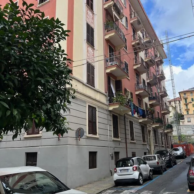 Sunrise Rooms La Spezia